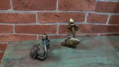 Fish Brass Hook Code JBL1353 size long 75 mm. wide 30 mm.fish 52 mm.